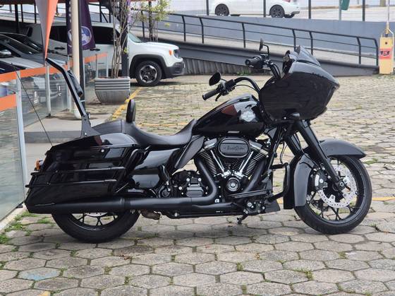 HARLEY-DAVIDSON ROAD GLIDE SPECIAL 